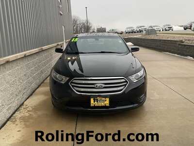 2015 Ford Taurus, $11599. Photo 4