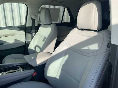 2026 Ford Explorer, $47654. Photo 9