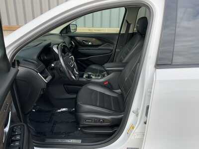 2022 GMC Terrain, $21758. Photo 8