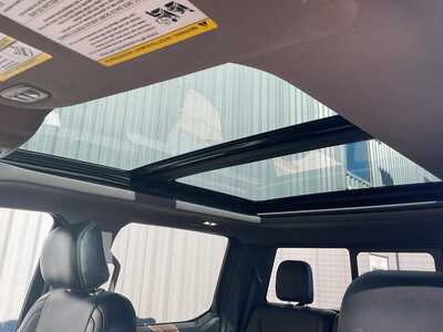 2016 Ford F150 Crew Cab, $20950. Photo 10