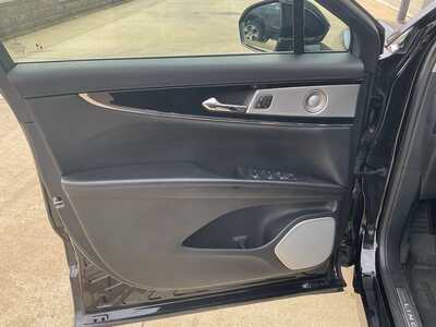 2023 Lincoln Nautilus, $43899. Photo 7