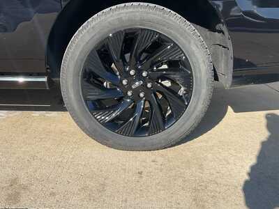 2025 Lincoln Navigator L, $92490. Photo 6