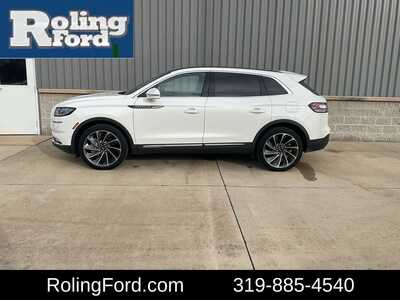 2022 Lincoln Nautilus, $37699. Photo 2