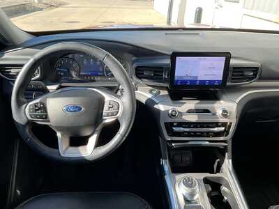 2021 Ford Explorer, $22599. Photo 11
