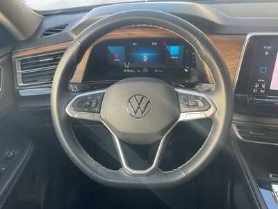 2024 Volkswagen Atlas, $26653. Photo 11