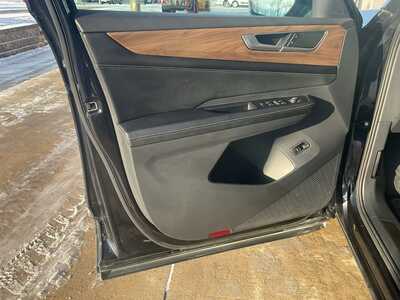 2024 Volkswagen Atlas, $26653. Photo 7