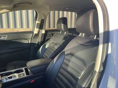 2023 Ford Edge, $21950. Photo 9