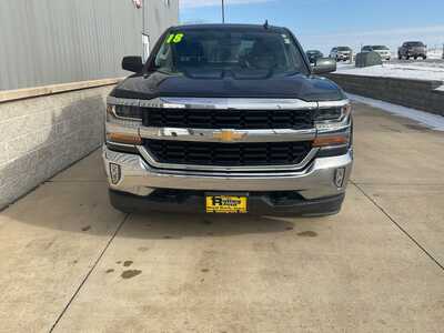 2018 Chevrolet 1500 Crew Cab, $24950. Photo 4