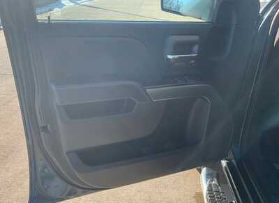 2018 Chevrolet 1500 Crew Cab, $24950. Photo 7