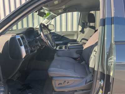 2018 Chevrolet 1500 Crew Cab, $24950. Photo 8