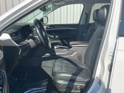 2021 Jeep Grand Cherokee L, $26300. Photo 8