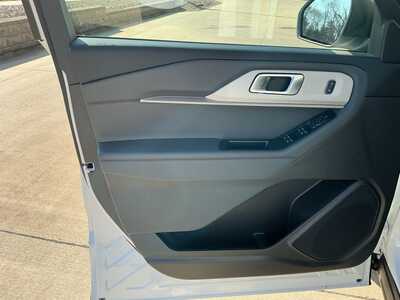 2026 Ford Explorer, $47055. Photo 7