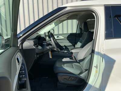 2026 Ford Explorer, $47055. Photo 8