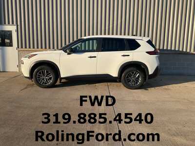2023 Nissan Rogue, $17888. Photo 2