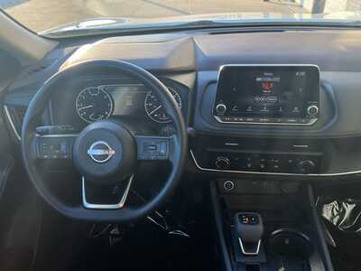 2023 Nissan Rogue, $17888. Photo 9