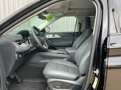 2026 Ford Explorer, $46548. Photo 9