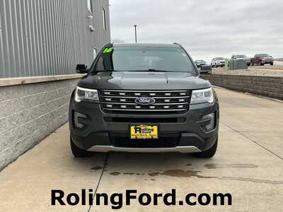 2016 Ford Explorer, $12688. Photo 4