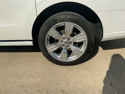 2024 Ford Expedition Max, $68950. Photo 5