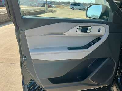 2026 Ford Explorer, $47625. Photo 7