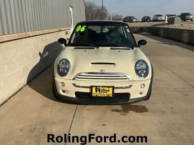2006 MINI Cooper, $6999. Photo 4