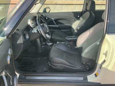 2006 MINI Cooper, $6999. Photo 8