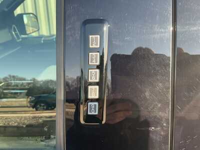 2019 Ford F150 Crew Cab, $32999. Photo 7