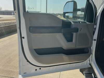 2021 Ford F250 Reg Cab, $38989. Photo 7