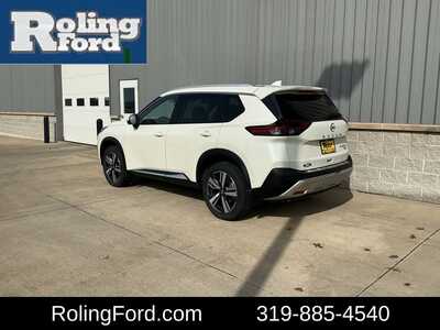 2023 Nissan Rogue, $28599. Photo 3