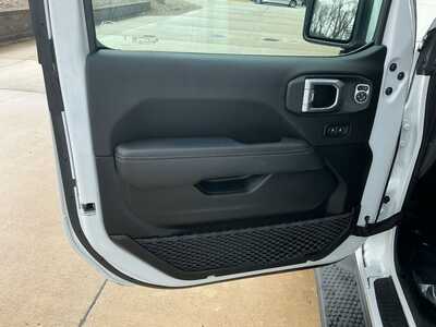 2023 Jeep Wrangler, $37599. Photo 7