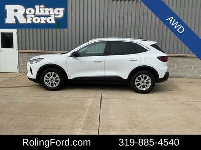 2023 Ford Escape, $24632. Photo 2