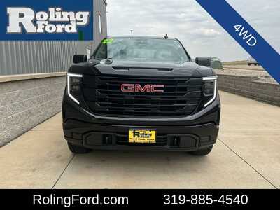 2023 GMC 1500 Crew Cab, $35999. Photo 4