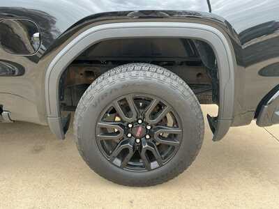 2023 GMC 1500 Crew Cab, $35999. Photo 6