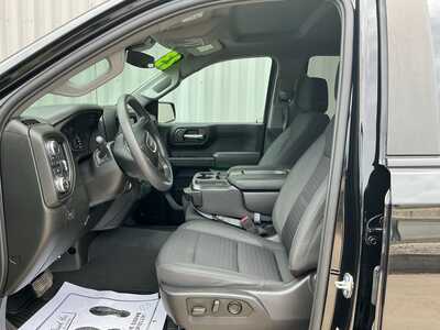 2023 GMC 1500 Crew Cab, $35999. Photo 8