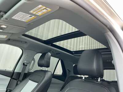 2023 Ford Explorer, $37999. Photo 11