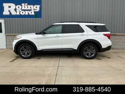 2023 Ford Explorer, $37999. Photo 2