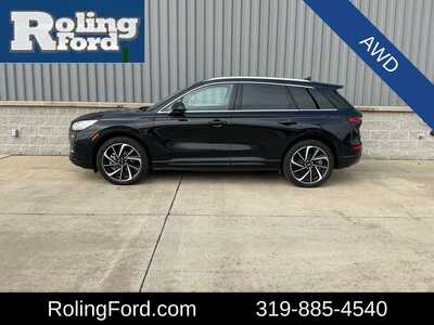 2023 Lincoln Corsair, $32689. Photo 2