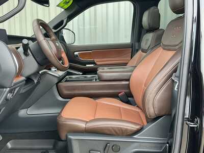 2025 Ford Expedition Max, $80333. Photo 7