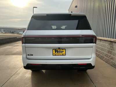 2025 Lincoln Navigator L, $92888. Photo 5