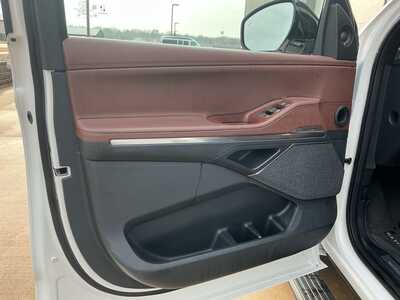 2025 Lincoln Navigator L, $92888. Photo 9