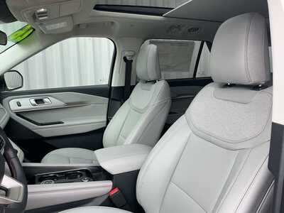 2026 Ford Explorer, $47013. Photo 9