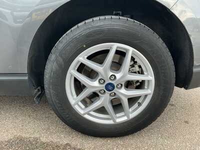 2021 Ford Edge, $19998. Photo 6