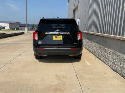 2022 Ford Explorer, $26760. Photo 5