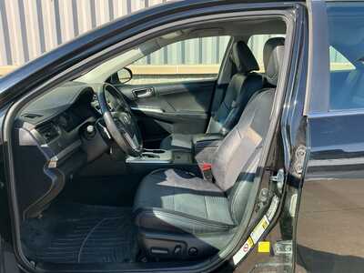 2013 Toyota Camry, $13999. Photo 8