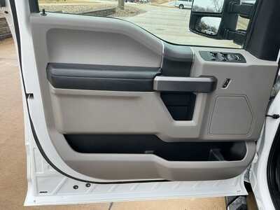 2020 Ford F150 Crew Cab, $35950. Photo 8