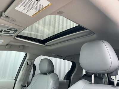 2023 Toyota Sienna, $41599. Photo 8