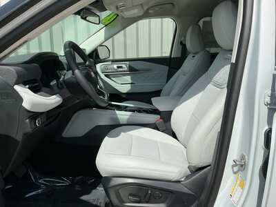 2026 Ford Explorer, $52765. Photo 8