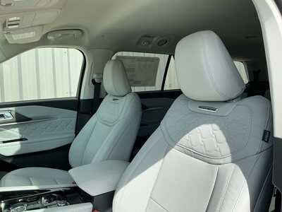 2026 Ford Explorer, $52765. Photo 9