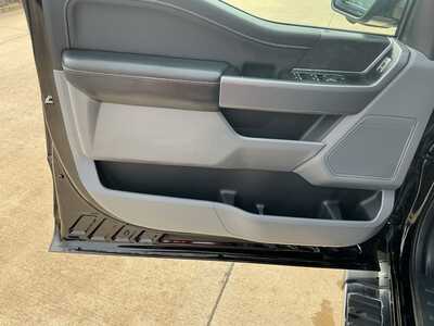 2025 Ford F150 Crew Cab, $48888. Photo 8