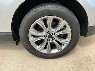 2023 Ford Edge, $29667. Photo 6