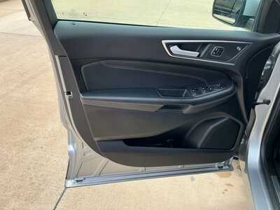2023 Ford Edge, $29667. Photo 7